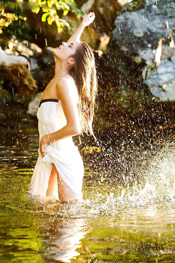 Marie Avgeropoulos in Tbilisi