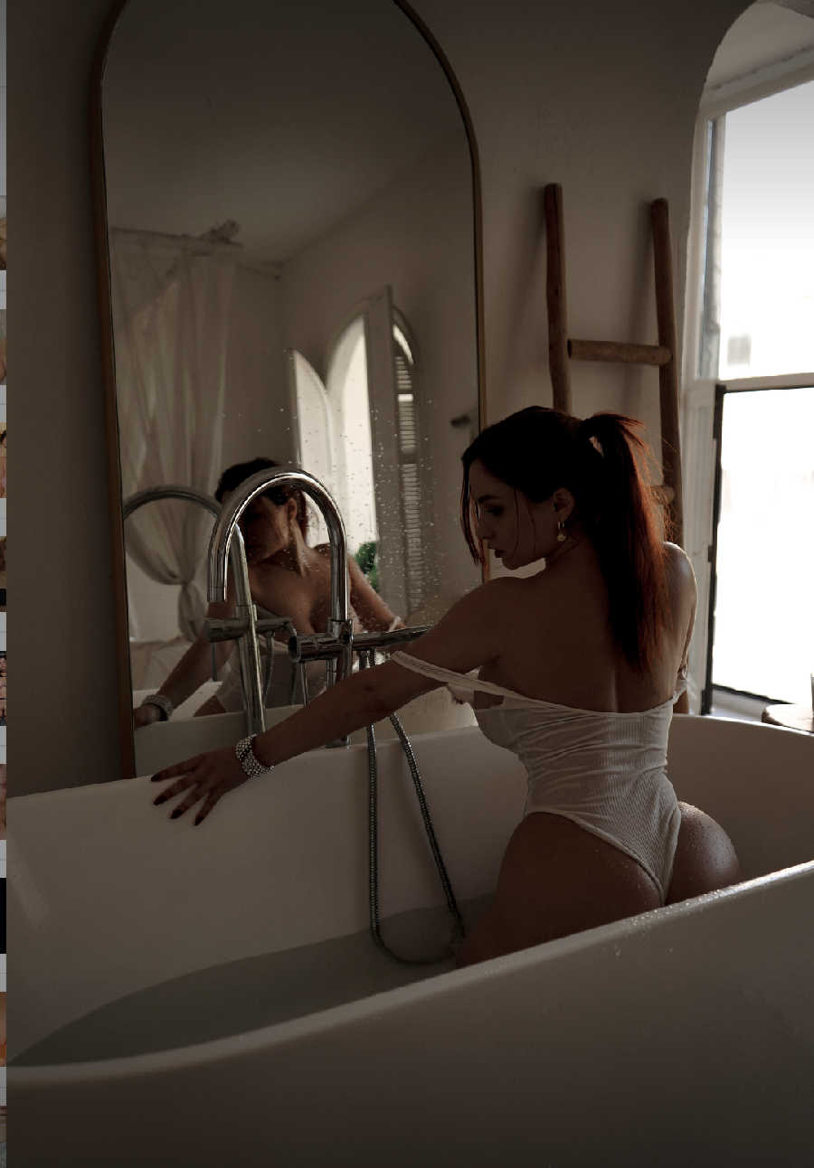 A playful frame from Miranda Faith nude — online in Tbilisi