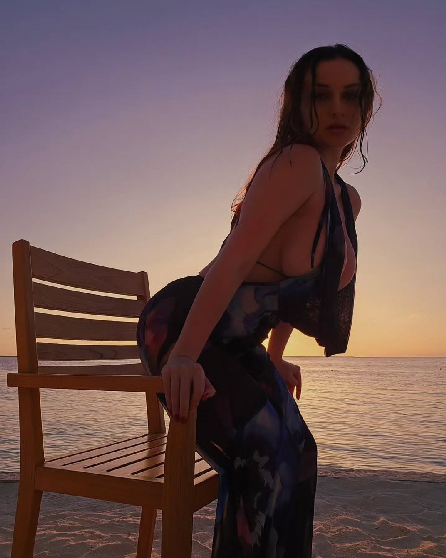 Sexy girl Miranda Faith nude in Tbilisi